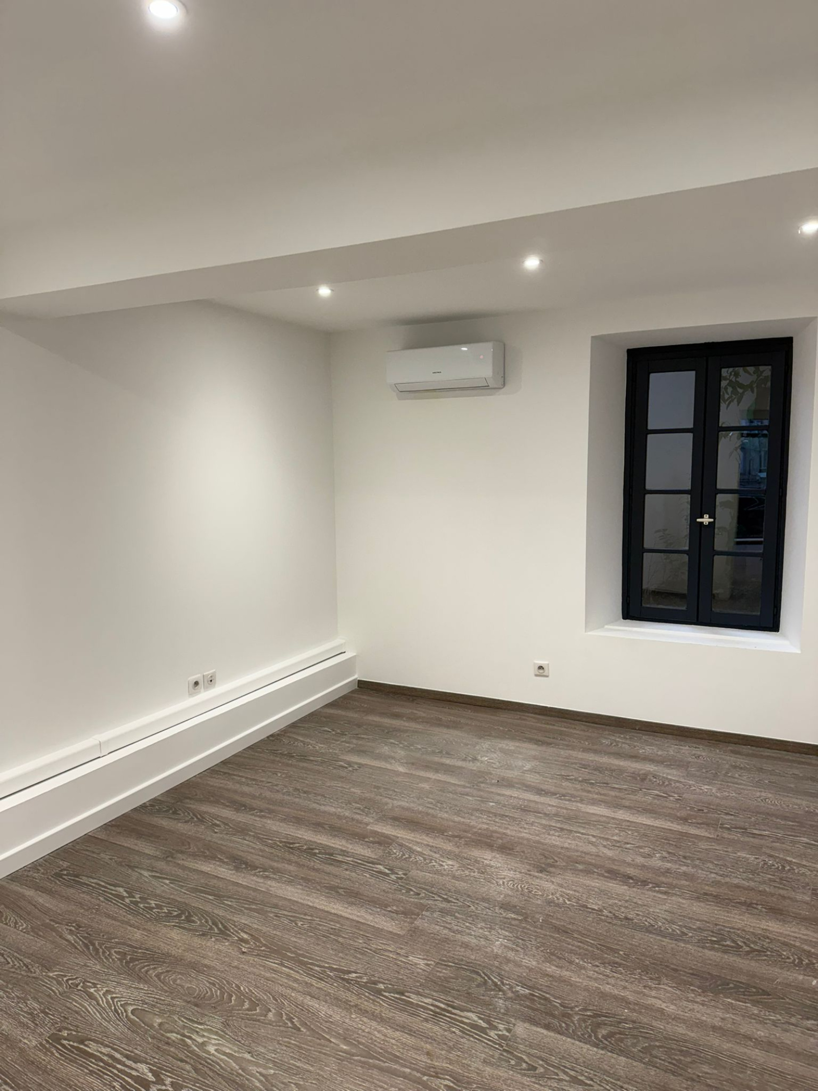 Image_, Bureaux, Carcassonne, ref :10-09